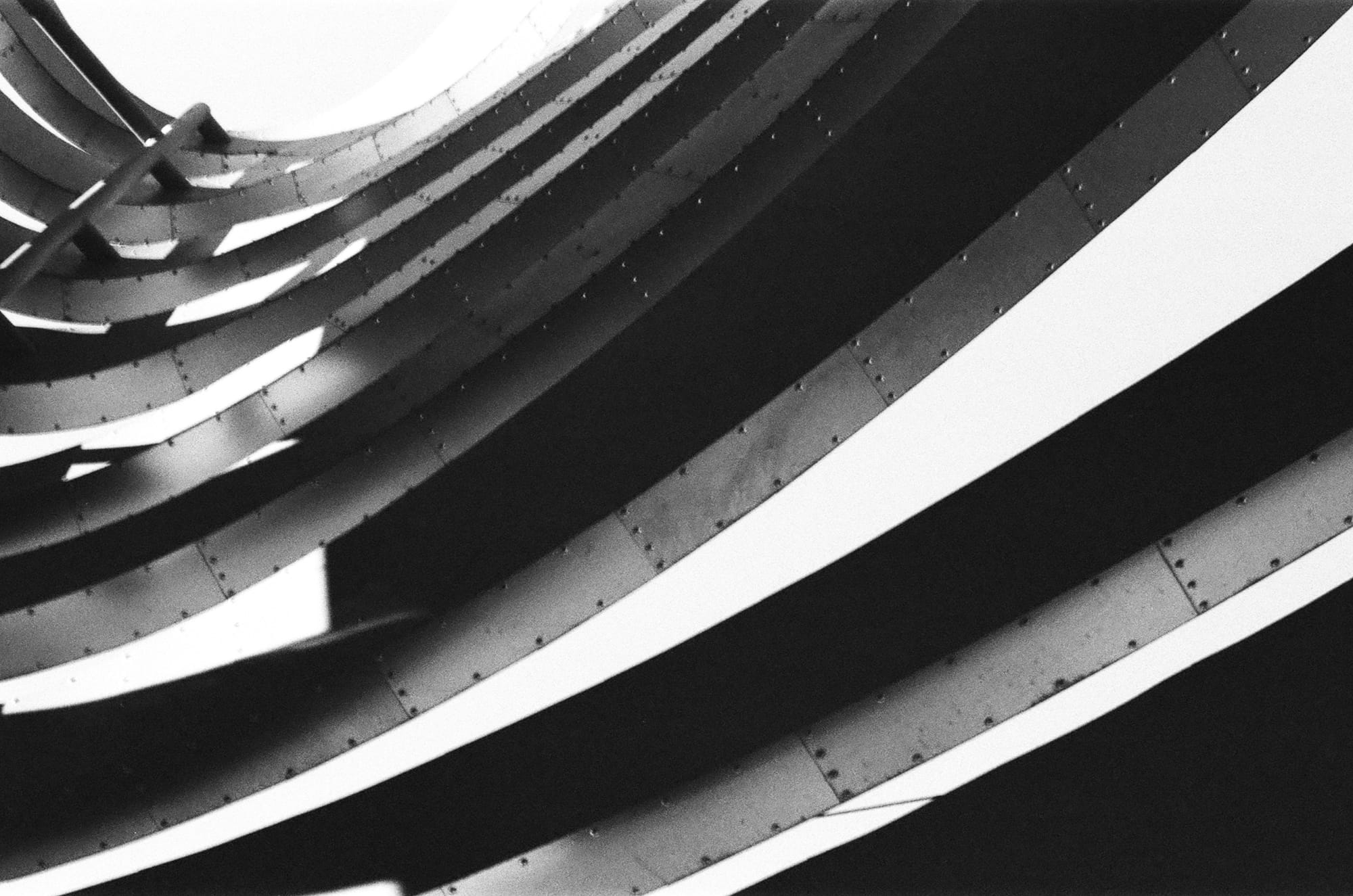 sxpX / no. 2 / love theme, soul vibrations. i adore u. give me the night. (38 songs i discovered in 2023)